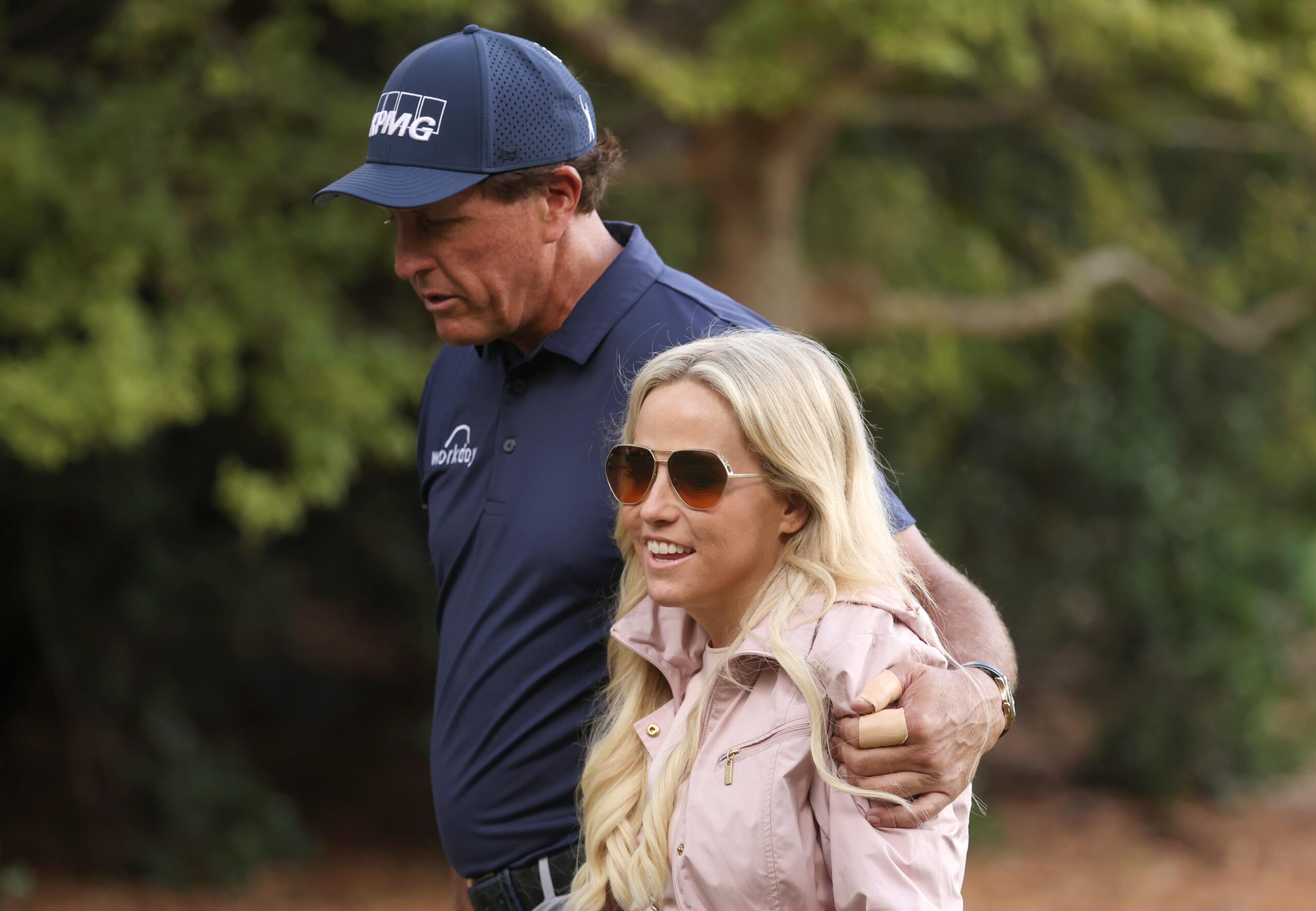 Phil Mickelson Thanks Wife Amy for Supporting Him Through Gambling Addiction: ‘I’m Back on Track’