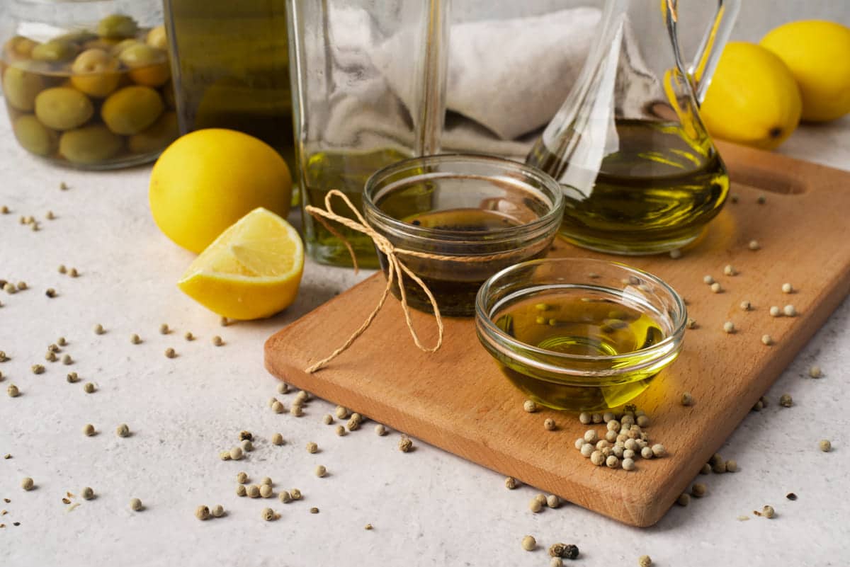 The Incredible Health Benefits of Olive Oil and Lemon